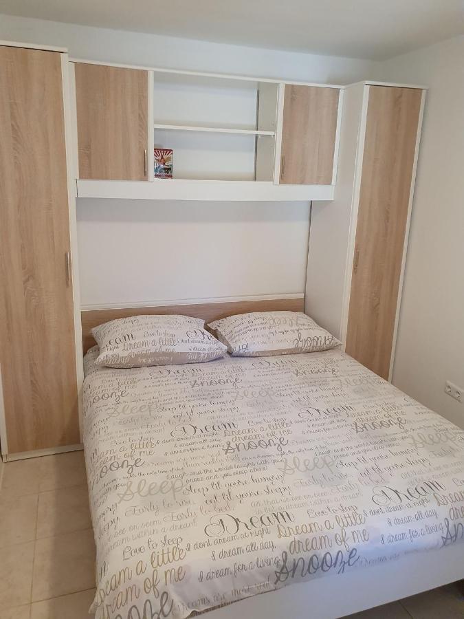 Apartmani Adam Primošten Εξωτερικό φωτογραφία